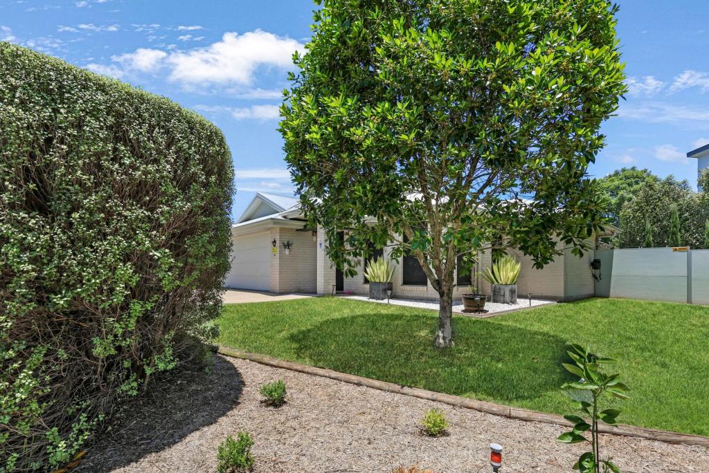 227 New England Hwy, Harlaxton, QLD 4350