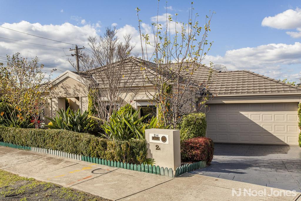 2a Nirvana Cres, Bulleen, VIC 3105