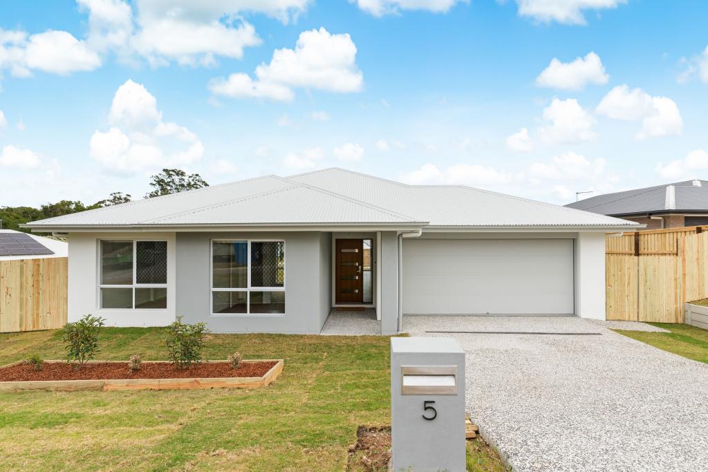 5 Scarlet Moon Ct, Southside, QLD 4570