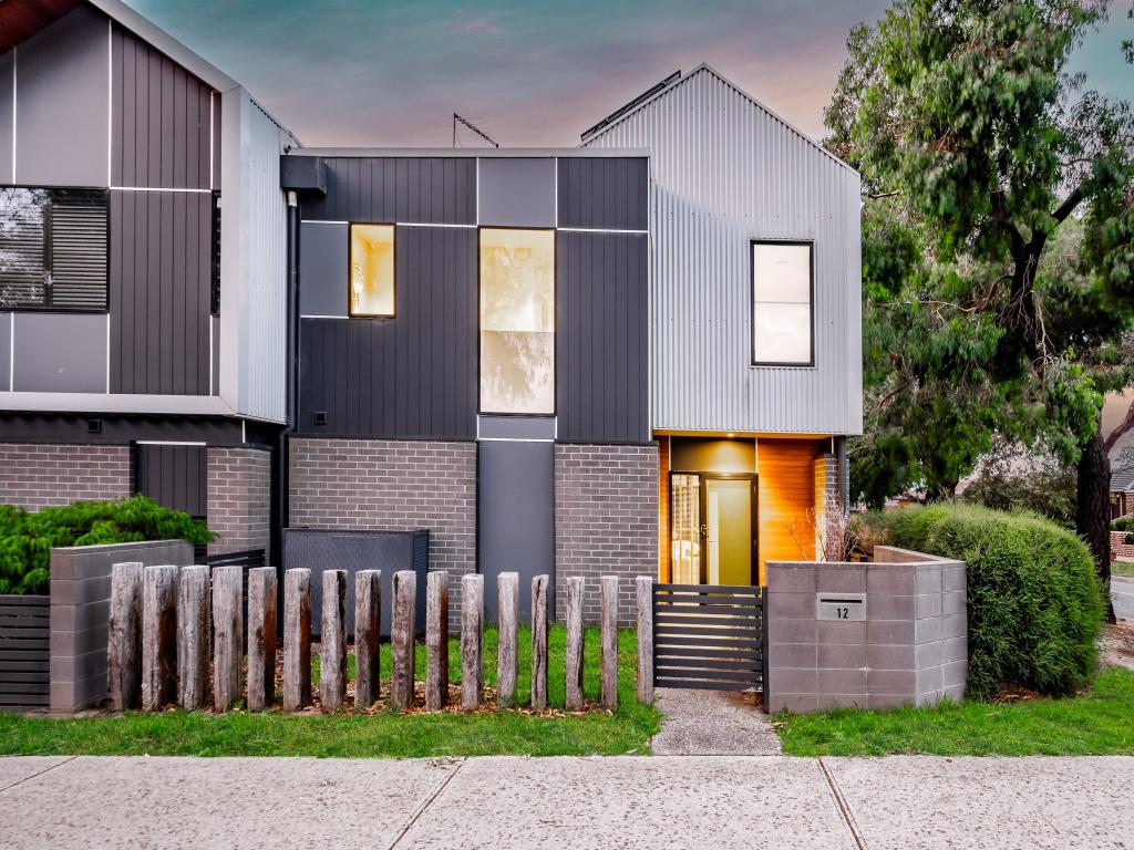 12 Alarah Bvd, Cranbourne West, VIC 3977