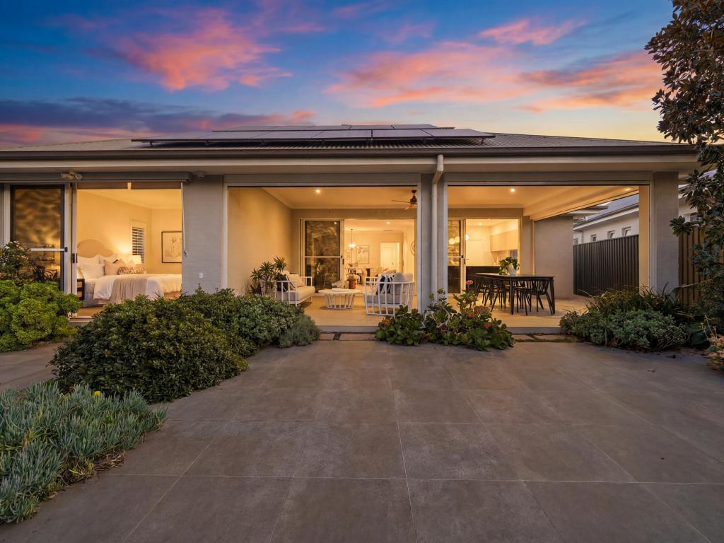 20 Red Gum Cct, Sapphire Beach, NSW 2450