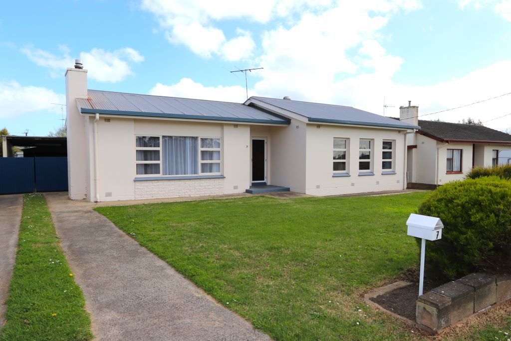7 Underwood Ave, Mount Gambier, SA 5290