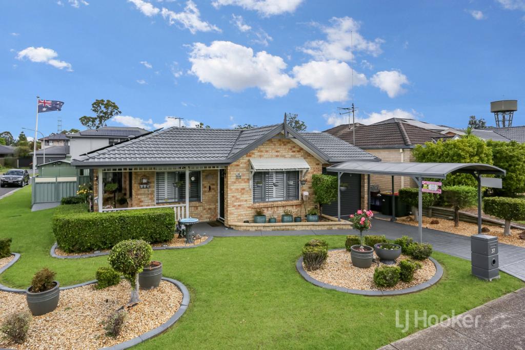 37 Millard Cres, Plumpton, NSW 2761