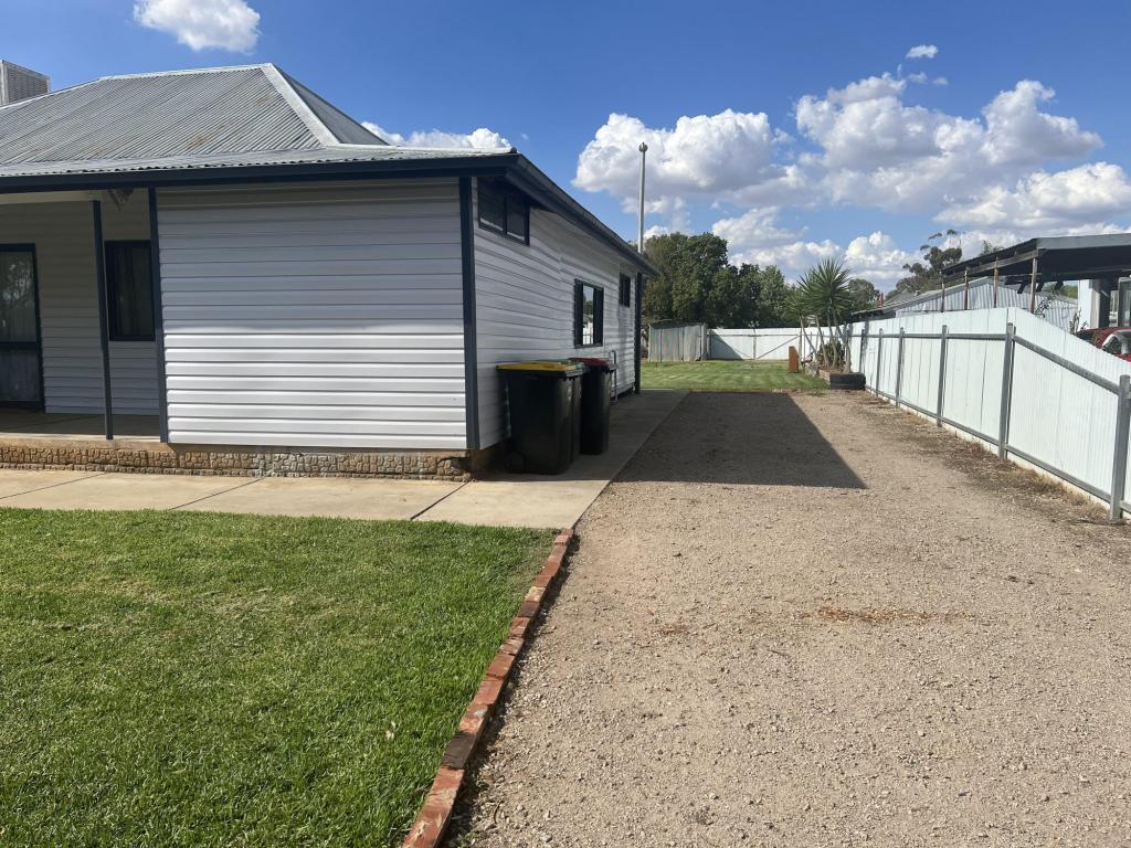 6-8 Hayes St, Berrigan, NSW 2712