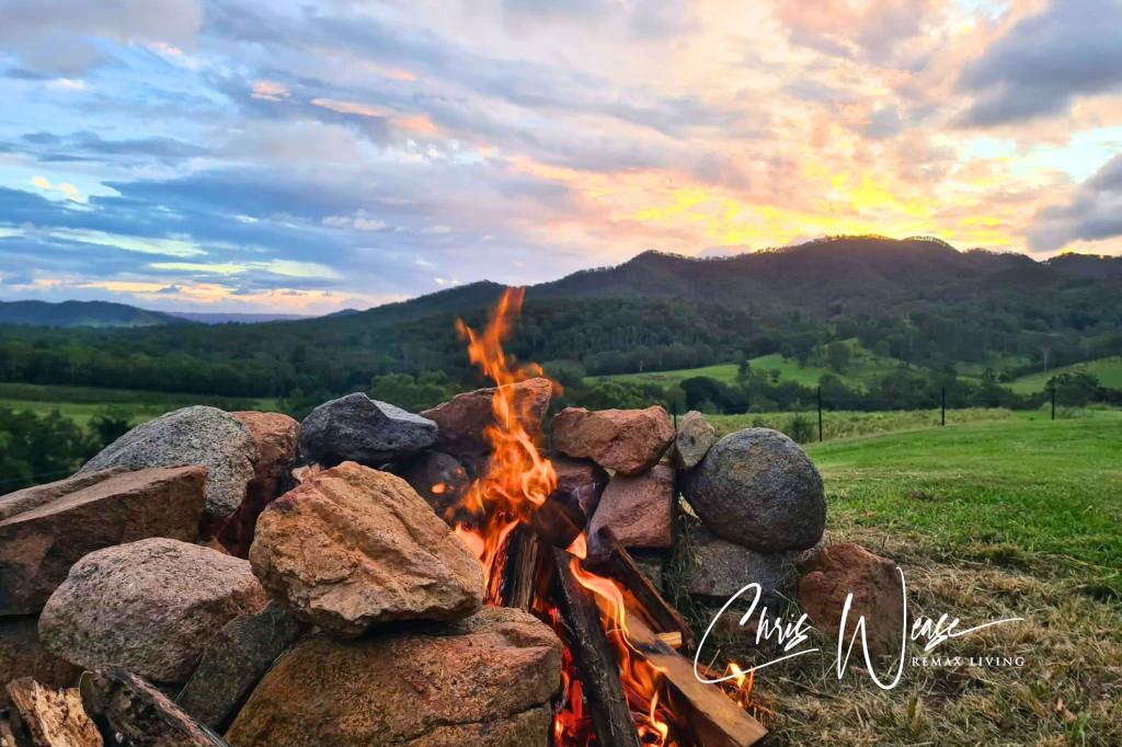 1216 Sandy Creek Rd, Sandy Creek, QLD 4515