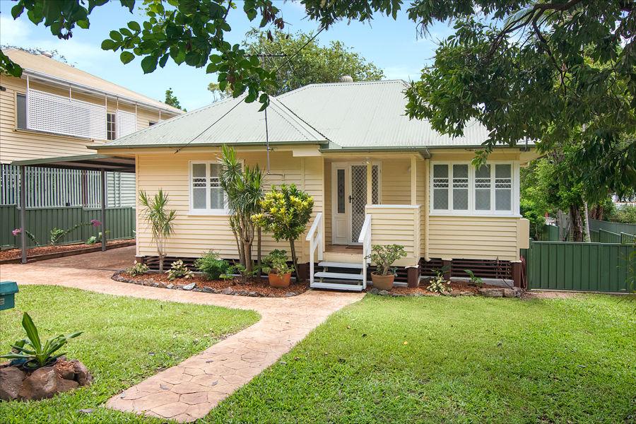 161a Hindes St, Lota, QLD 4179