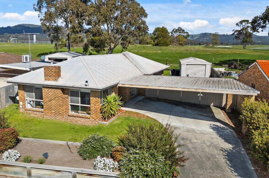 21 CANTERBURY WAY, CHURCHILL, VIC 3842