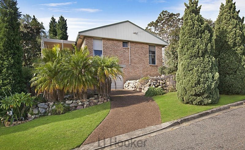 2 Malwood Ave, Macquarie Hills, NSW 2285