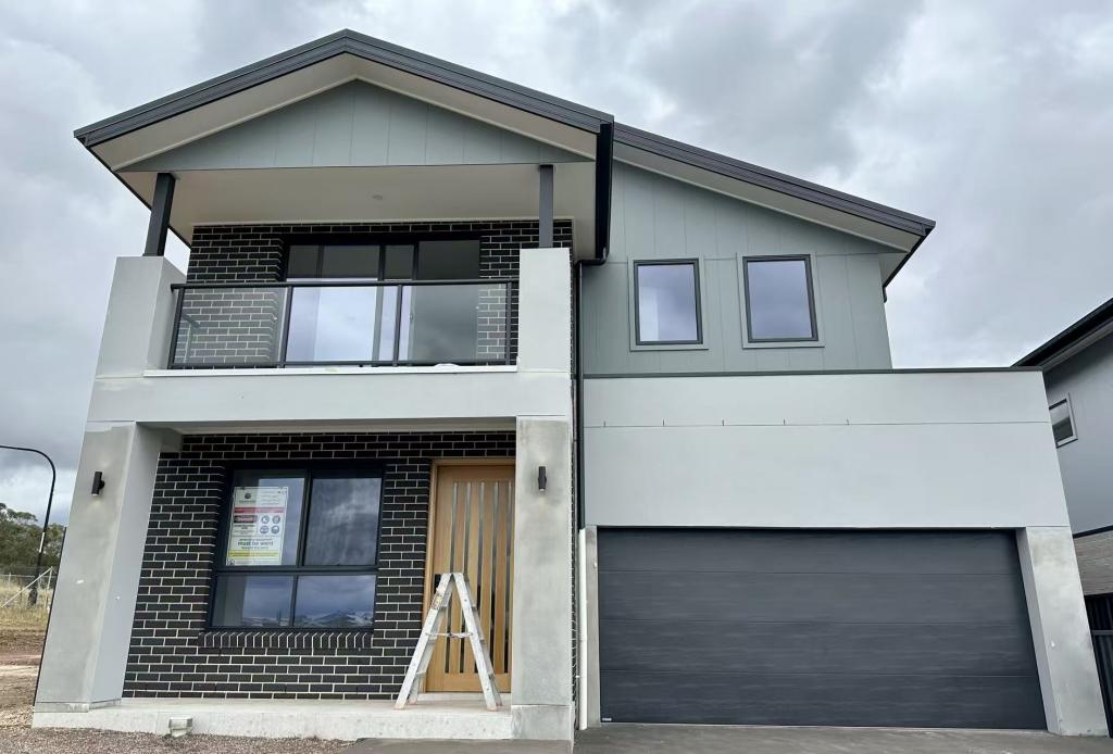 170 TALLAWONG RD, ROUSE HILL, NSW 2155