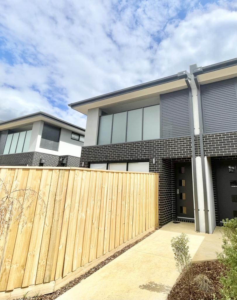 3/7 Ingram Pl, Taylors Hill, VIC 3037