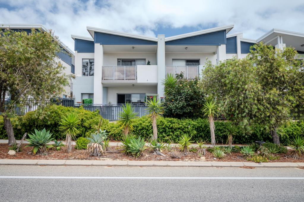 8/2 Royston Link, Butler, WA 6036