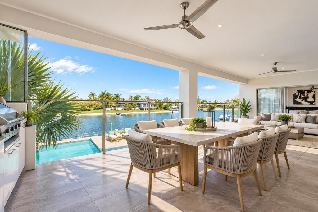 21 Weatherly Ave, Mermaid Waters, QLD 4218