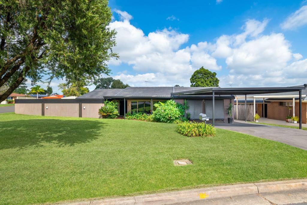 27 Singleton Ave, Werrington County, NSW 2747