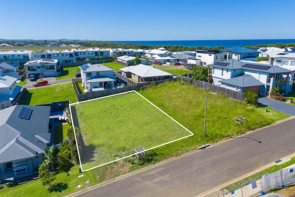 15 Waterside Way, Lake Cathie, NSW 2445