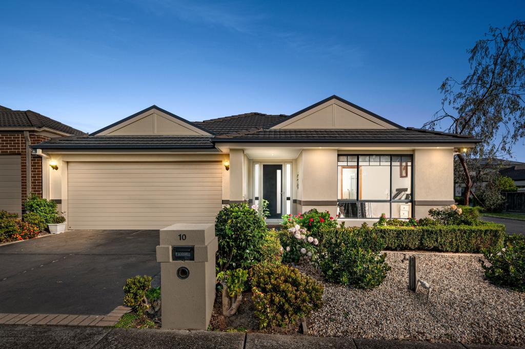 10 NIGHTHAWK BVD, SOUTH MORANG, VIC 3752