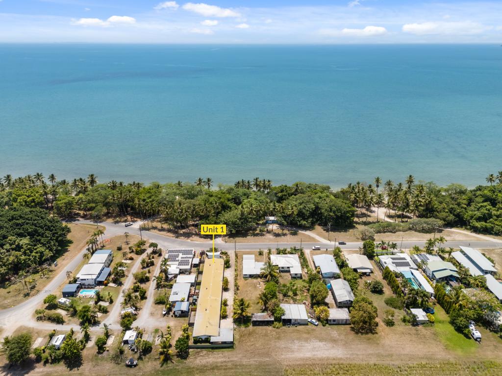 1/40 Marine Pde, Newell, QLD 4873