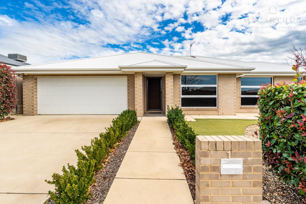 1 Barrett St, Lloyd, NSW 2650