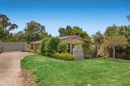 8 Lantana Dr, Narre Warren, VIC 3805