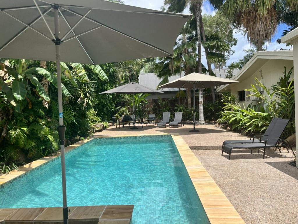 7 Talpa Cl, Palm Cove, QLD 4879