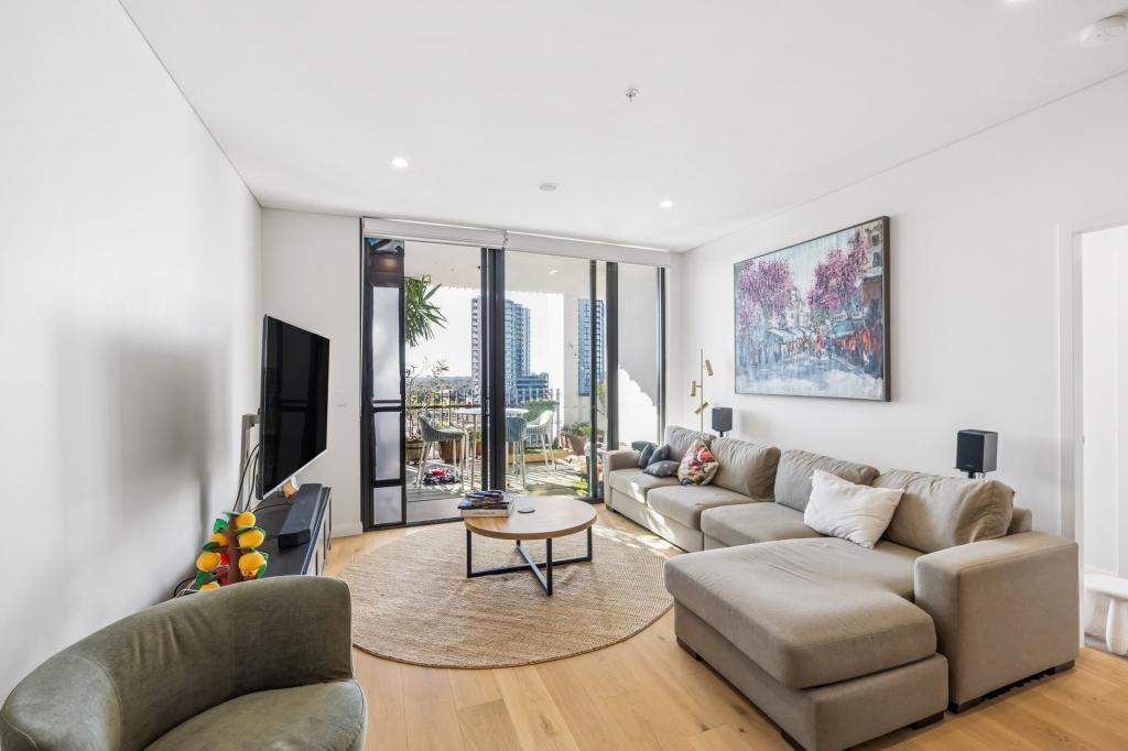 808/17 PARTRIDGE AVE, CASTLE HILL, NSW 2154