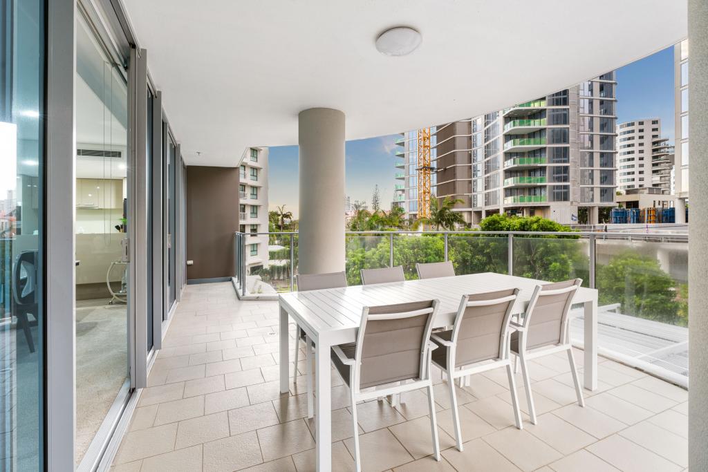 301/25 BREAKER ST, MAIN BEACH, QLD 4217