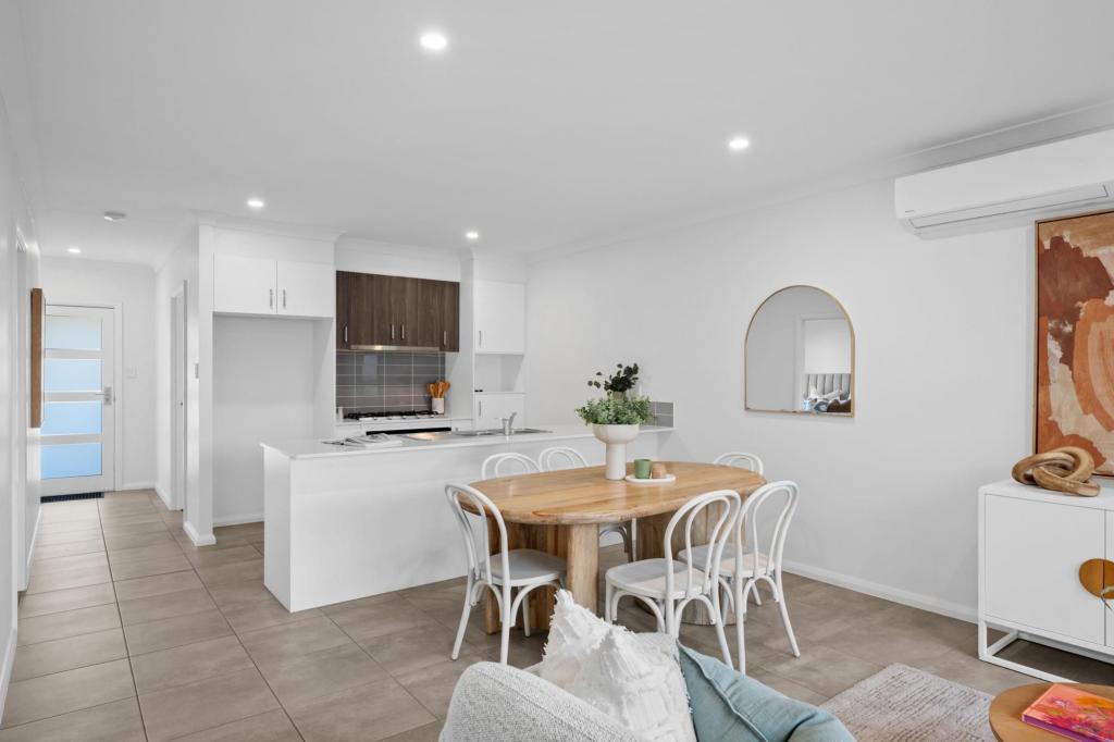 8 Torrens Pkwy, South Ripley, QLD 4306