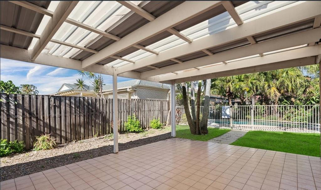 8 Rice Pl, Varsity Lakes, QLD 4227