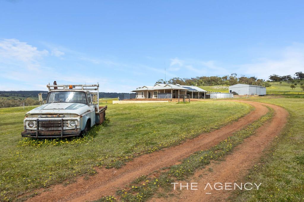 110 DEEPDALE RD, WEST TOODYAY, WA 6566