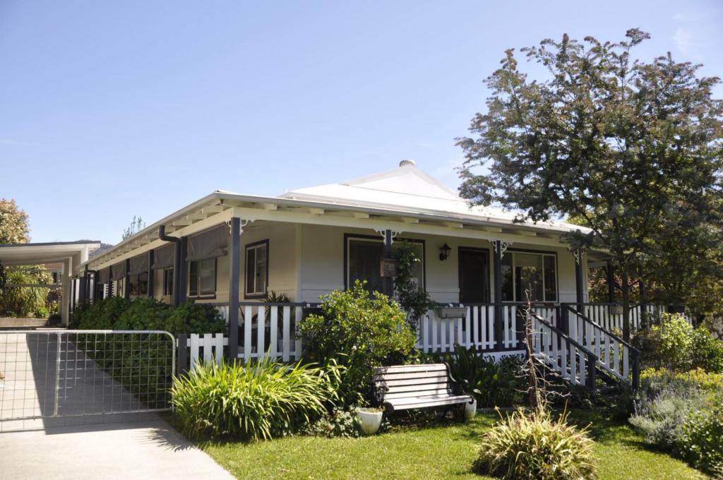 11 Pine Cl, Gloucester, NSW 2422