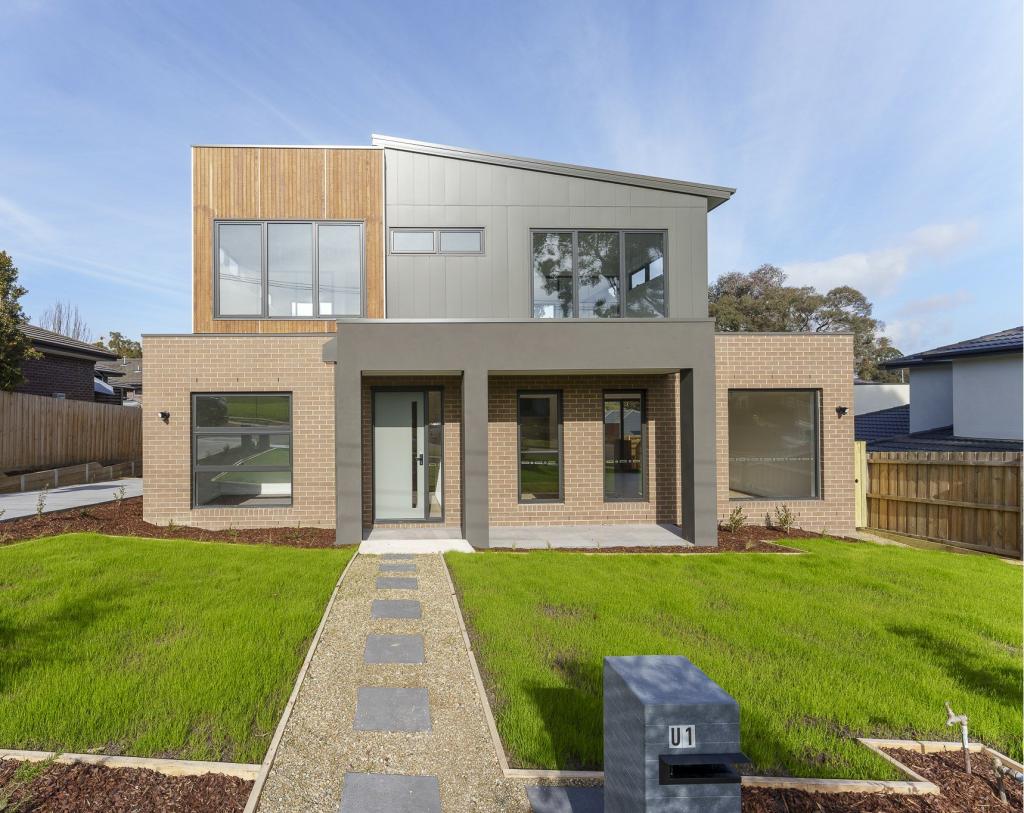 1,2,3/30 HIGHLAND CRES, MOOROOLBARK, VIC 3138