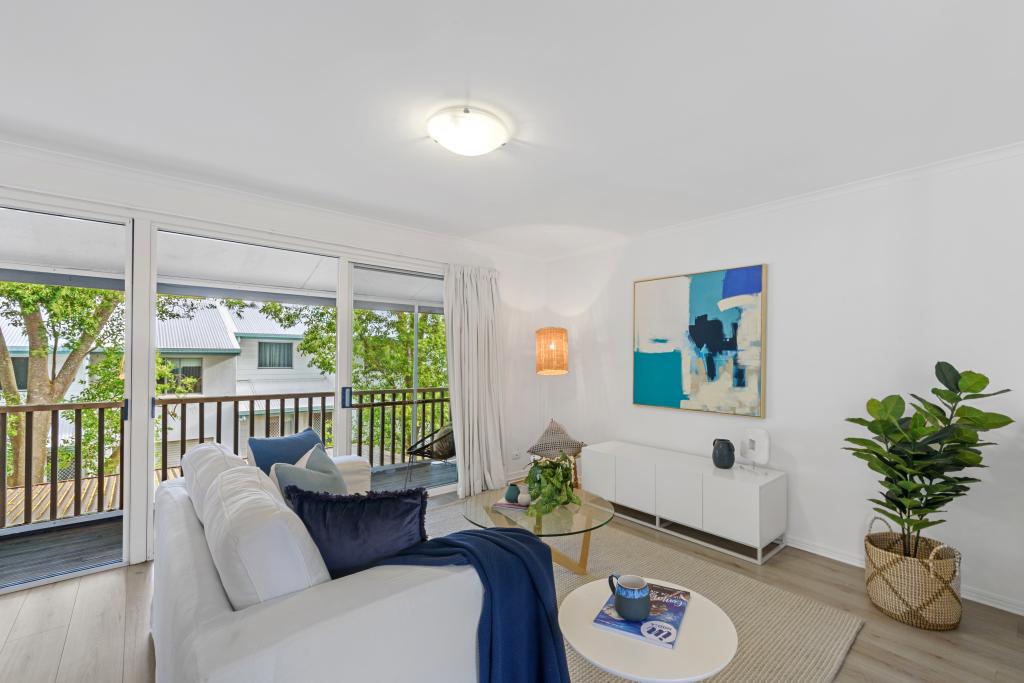 4/74 Southern Cross Pde, Sunrise Beach, QLD 4567