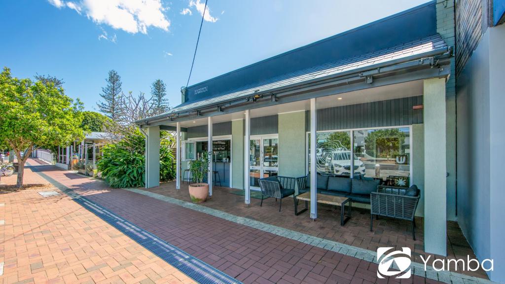 KARRIKIN - 27 COLDSTREAM ST, YAMBA, NSW 2464