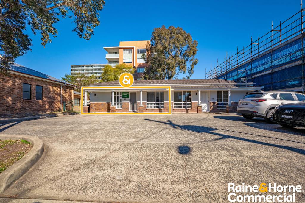 21b Iolanthe St, Campbelltown, NSW 2560