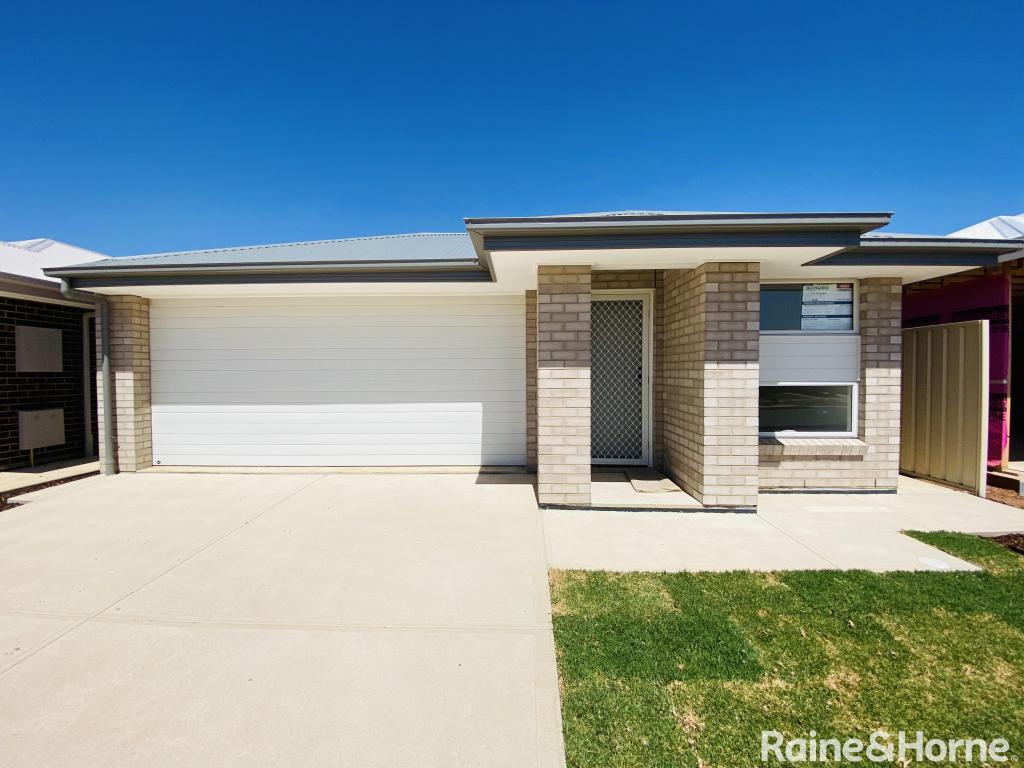 42 OLYMPIC WAY, MUNNO PARA WEST, SA 5115
