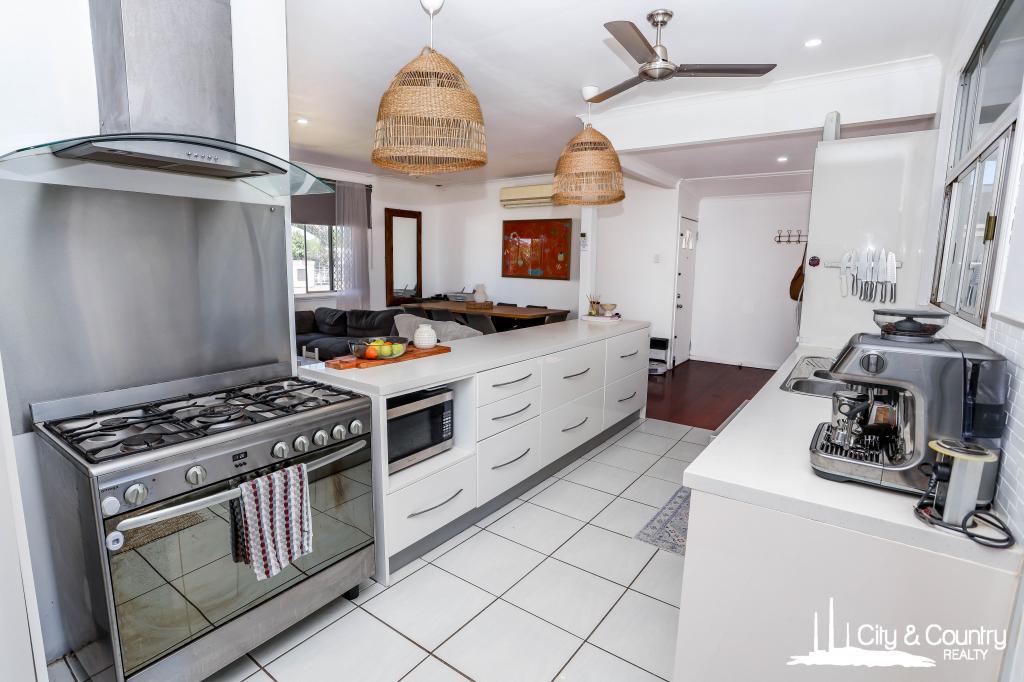 14 Owen Stanley Rd, Soldiers Hill, QLD 4825