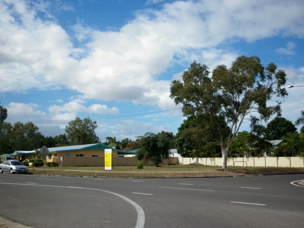 2 Miles Ave, Kelso, QLD 4815