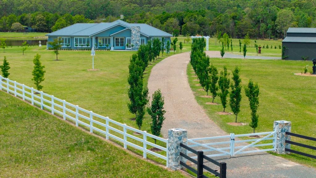 10 Suncrest Cl, Bulahdelah, NSW 2423