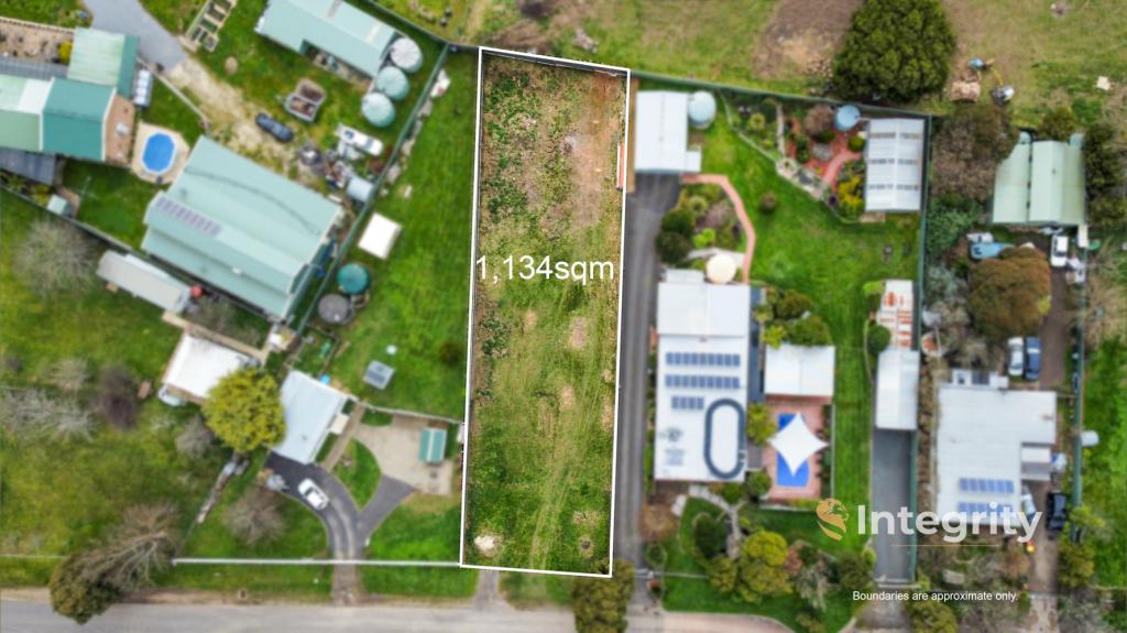 12 Riverside Cres, Flowerdale, VIC 3717