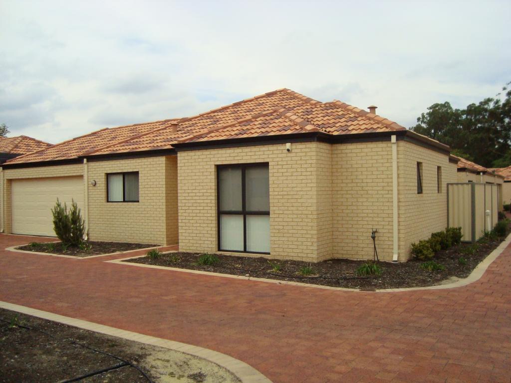 2/8 Toledo Cl, Cannington, WA 6107