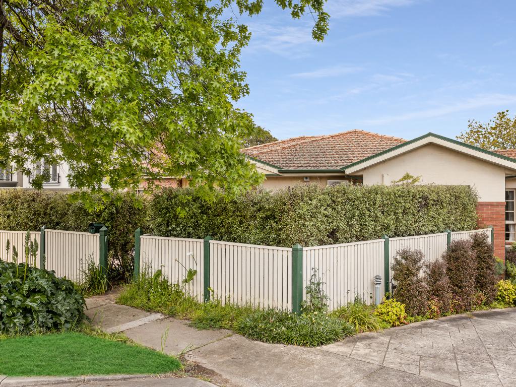 1/2 Koonung St, Balwyn North, VIC 3104