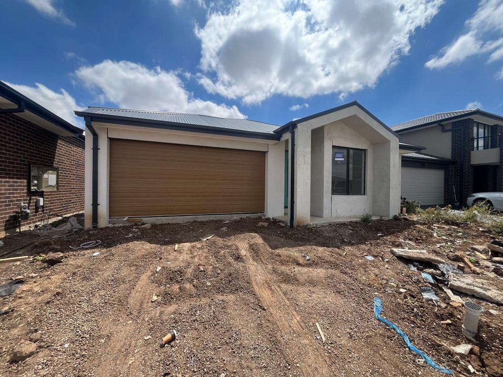 7 Momil Rd, Mount Cottrell, VIC 3024