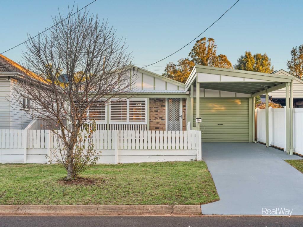 8a Hamilton St, Newtown, QLD 4350