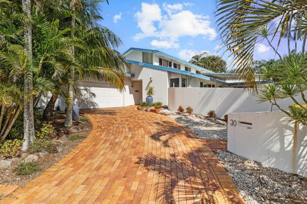 30 Mary Pleasant Dr, Birkdale, QLD 4159