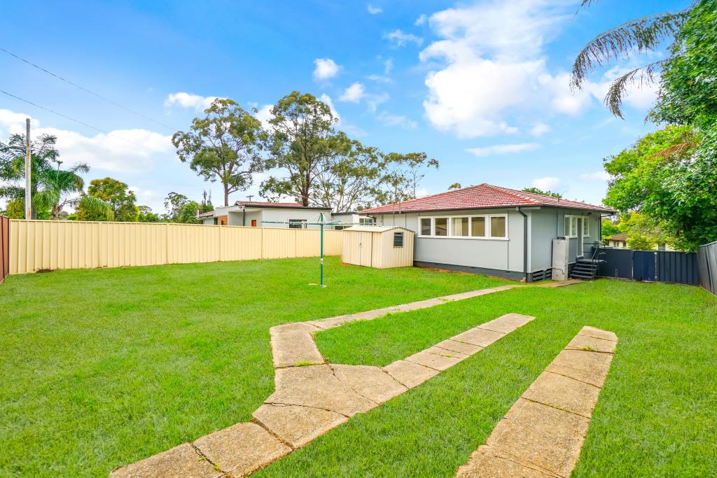 3 Dampier Pl, Whalan, NSW 2770