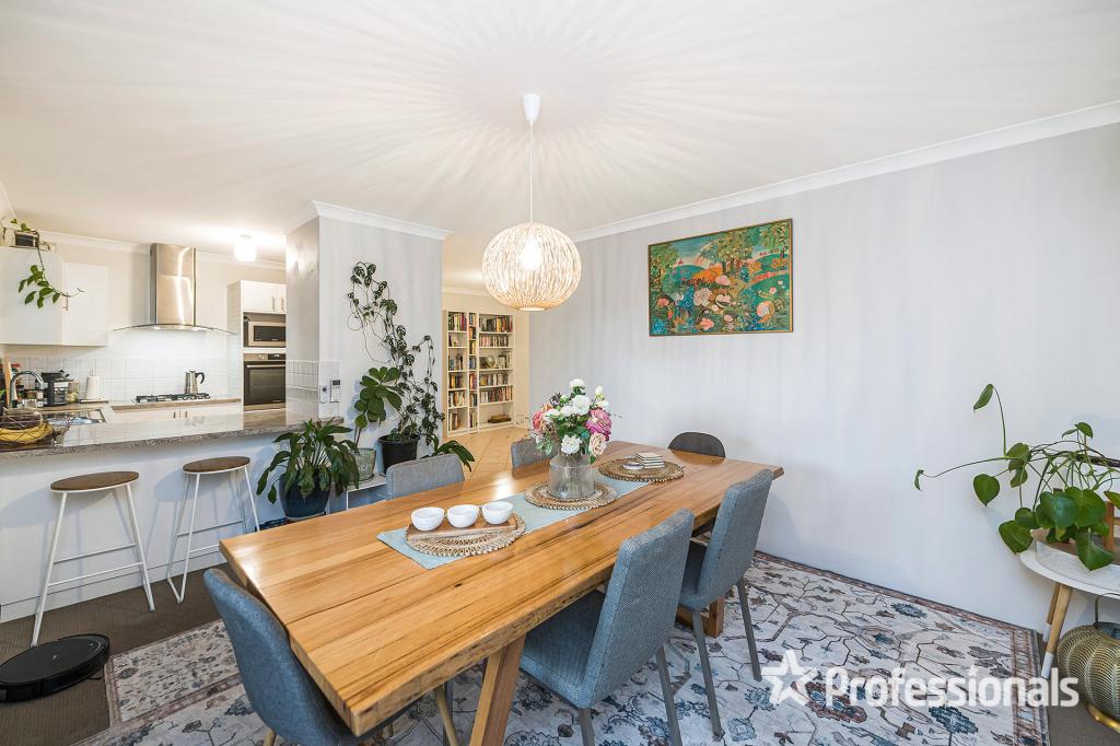 43b Hillsborough Dr, Nollamara, WA 6061