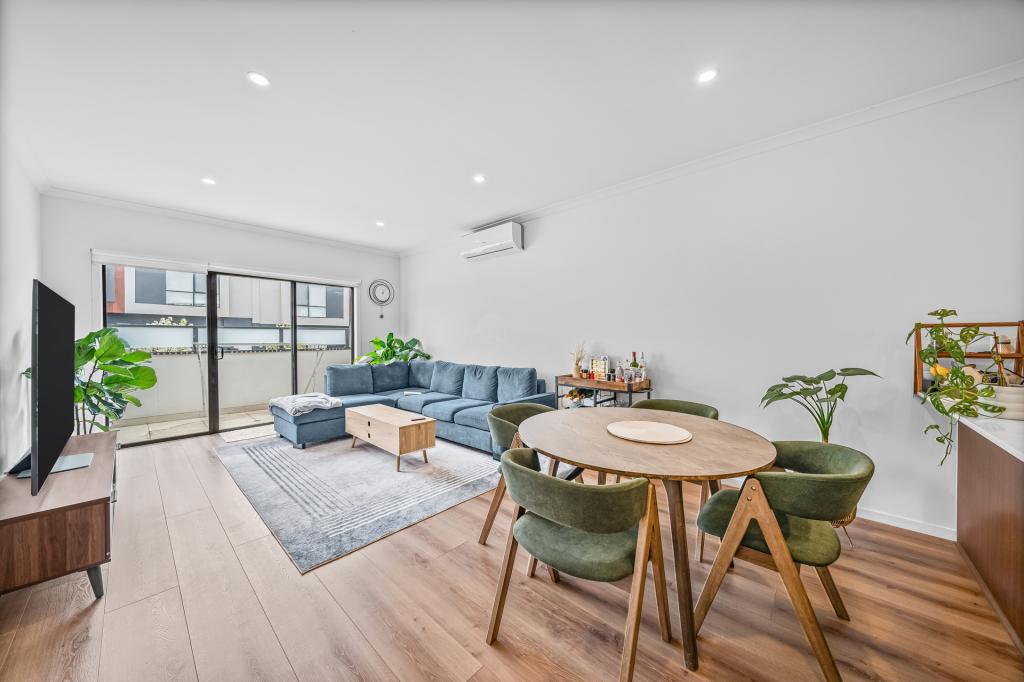 8 Kavanagh Cres, Keilor Downs, VIC 3038