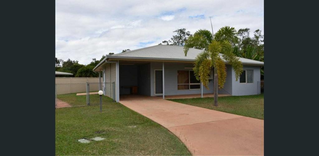 3/7 Alakanum Ct, Nanum, QLD 4874