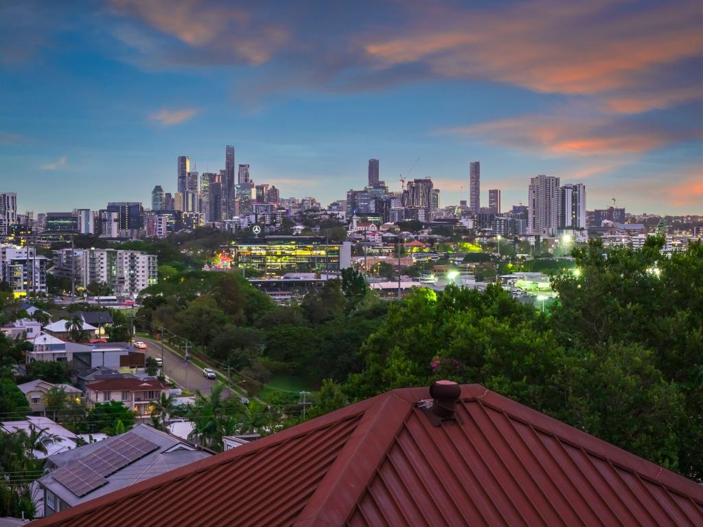 122 CROSBY RD, ASCOT, QLD 4007