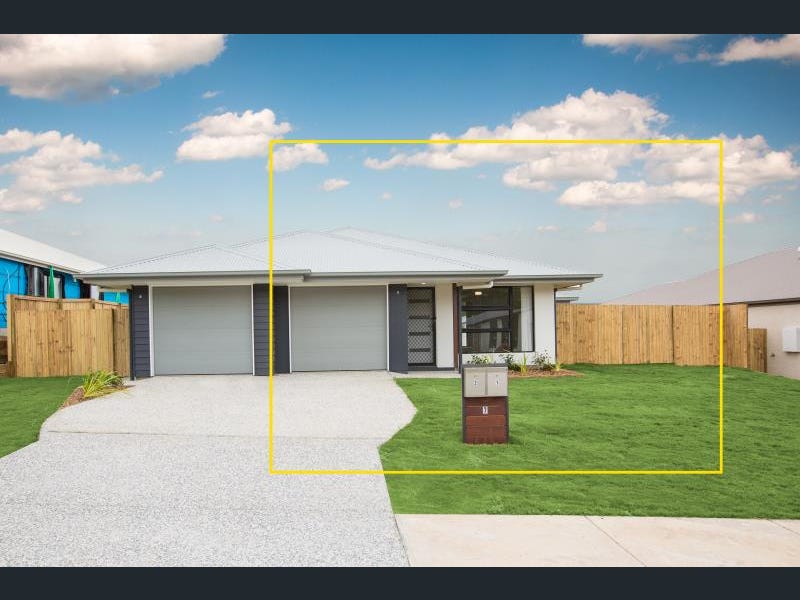 1/7 ARBURRY CRES, BRASSALL, QLD 4305