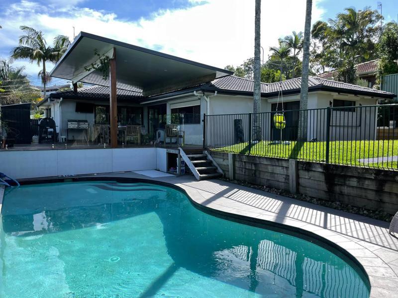 115 K P Mcgrath Dr, Elanora, QLD 4221